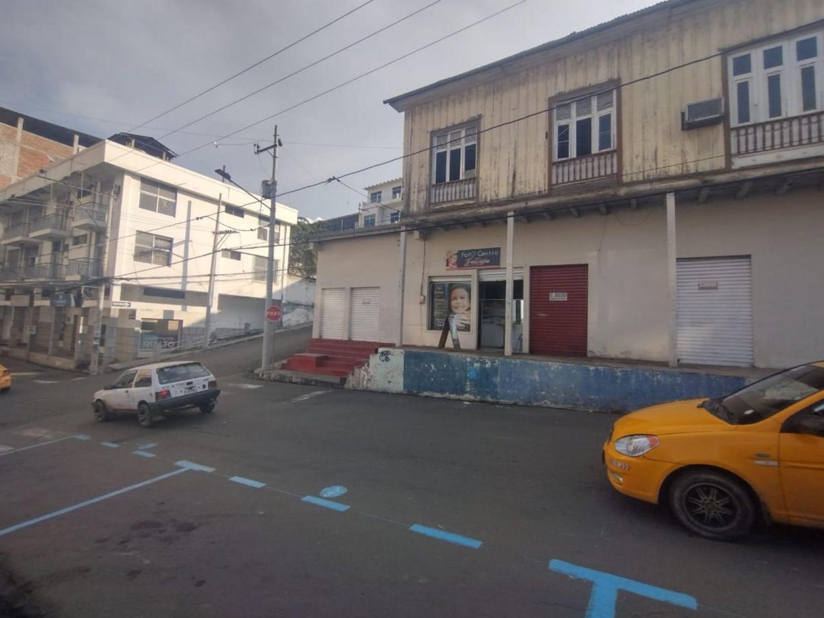 Casa con Locales Comerciales de Venta en Manta Ag, Manabí — imagen 5