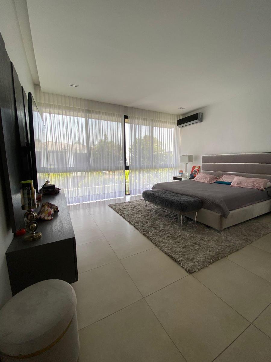 Mocoli Villa Remodelada 2023 4 Dorm. y Piscina Moderna, Guayas — imagen 7