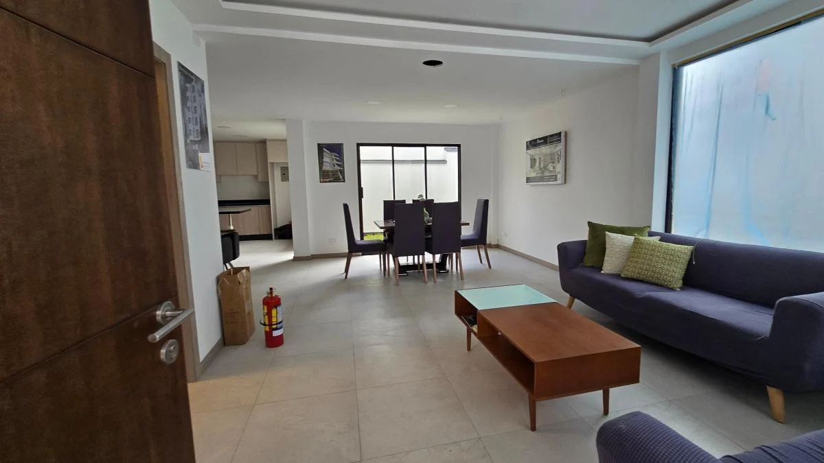 Ultima Casa por Estrenar en Tanda — imagen 8