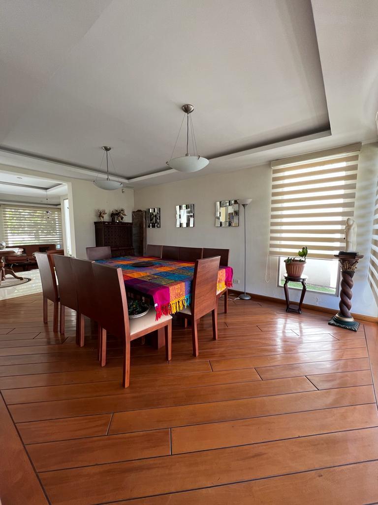 Urbanización El Condado, Se Vende Casa — imagen 9