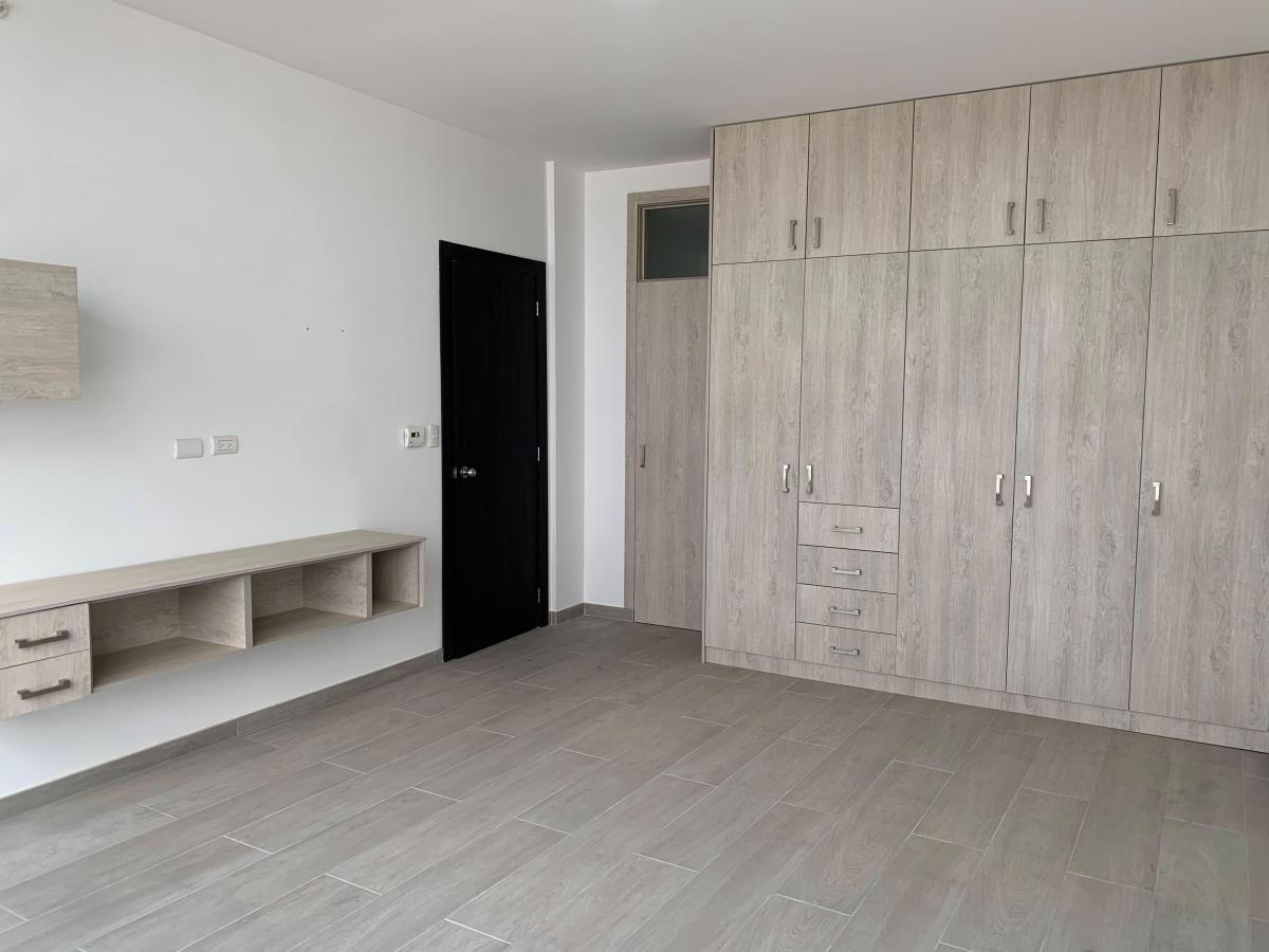 Venta de Suite - Edif. River Garden - Malecon, Guayas — imagen 5