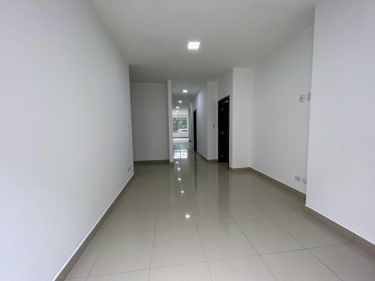 Venta de Depart. 3 Dorm. - Planta Baja - Torres del Salado - Vía a La Costa, Guayas — imagen 3