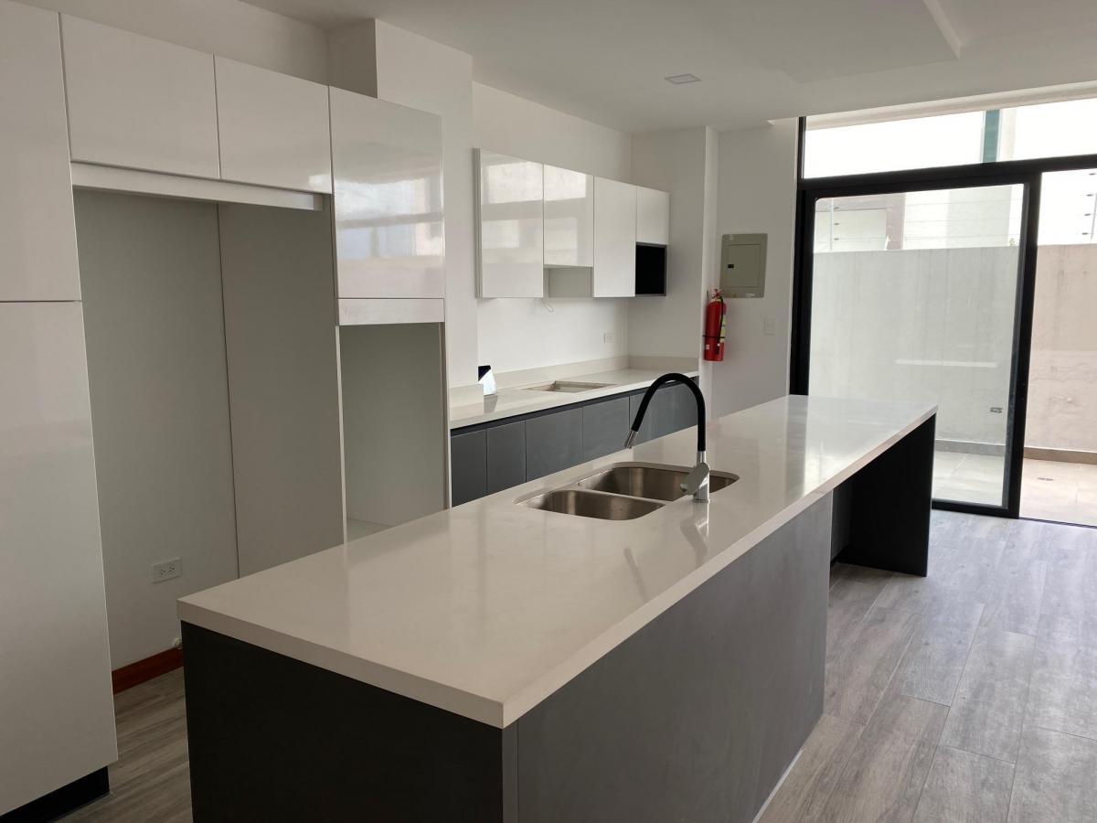 3 Dorm., 80 m² Jardin / Terraza. Techos Altos, 1 Minuto del Parque — imagen 7