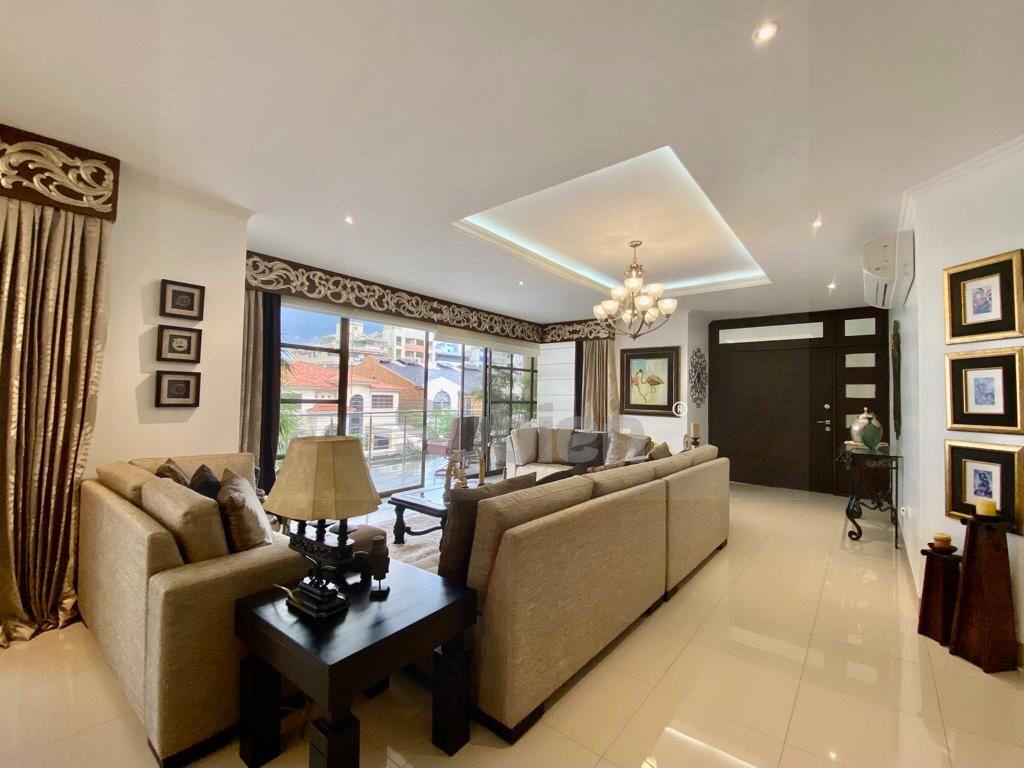 Vendo Departamento Remodelado Olivos 2 Primer Piso 3 Dorm. 218 m² Área Social 2 Parqueos Balcon, Guayas — imagen 10
