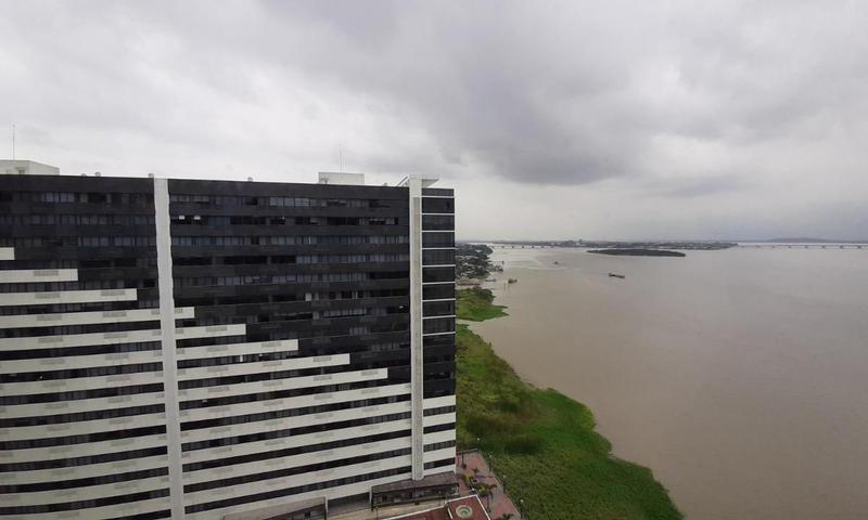 Departamento en Venta Full Amoblado con Vista Al Área Social en Puerto Santa Ana, Guayas — imagen 8