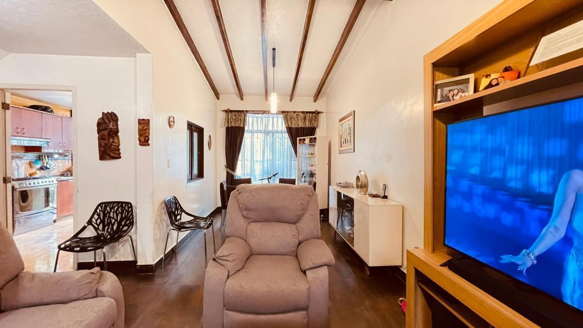Venta de Casa de 3 Dorm. con Patio, Sector Carretas — imagen 8