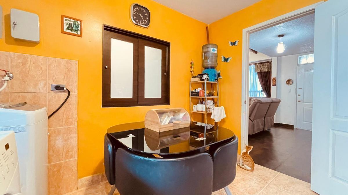 Venta de Casa de 3 Dorm. con Patio, Sector Carretas — imagen 4