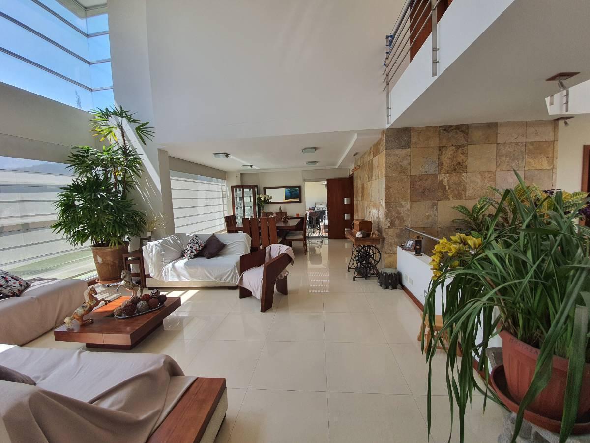 Venta Casa en Cumbayá, Urb. Cumbres del Valle, C - 550 M²/t - 800 m² $825.000 — imagen 9