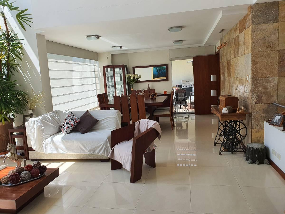 Venta Casa en Cumbayá, Urb. Cumbres del Valle, C - 550 M²/t - 800 m² $825.000 — imagen 8