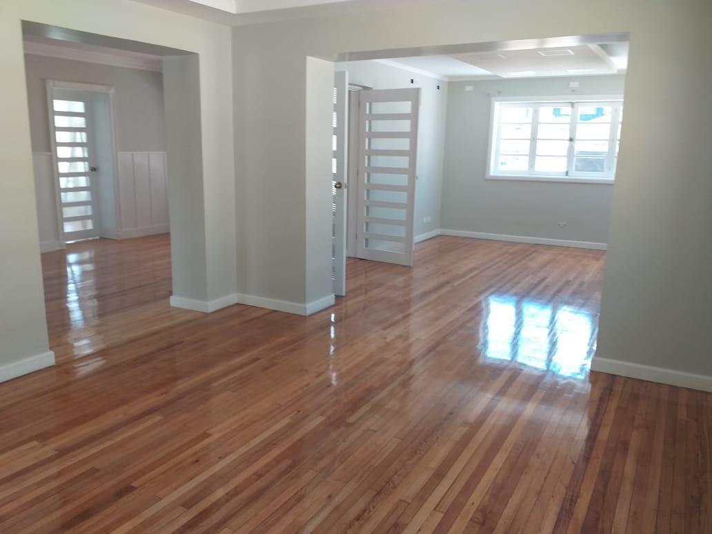 Venta Casa Floresta Full Remodelada Calle Toledo, Construcción 608 m², $650.000 — imagen 8