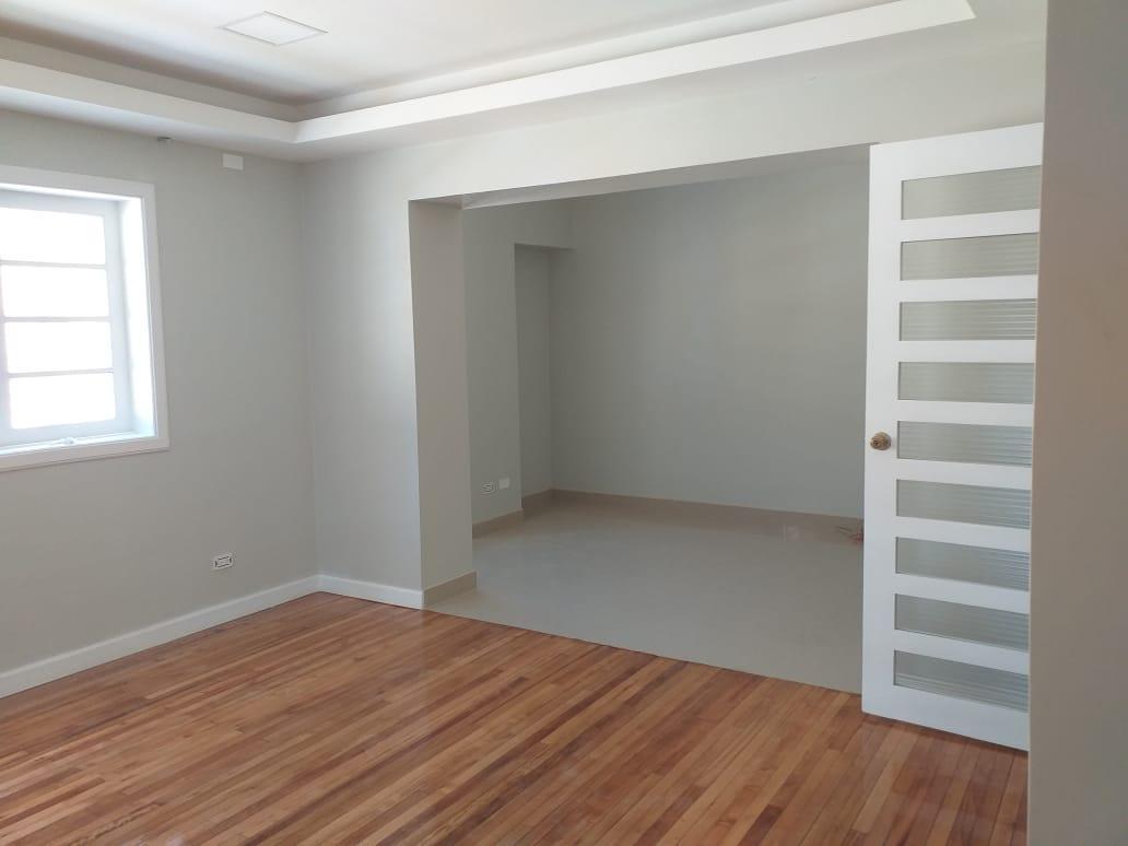 Venta Casa Floresta Full Remodelada Calle Toledo, Construcción 608 m², $650.000 — imagen 7