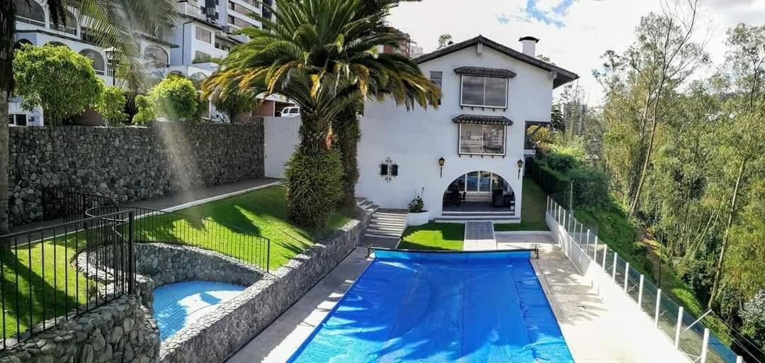 Duplex con Terraza en La González Suárez — imagen 10