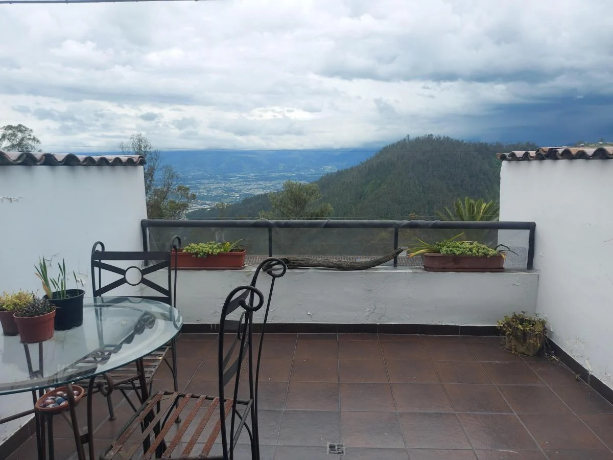 Duplex con Terraza en La González Suárez — imagen 7