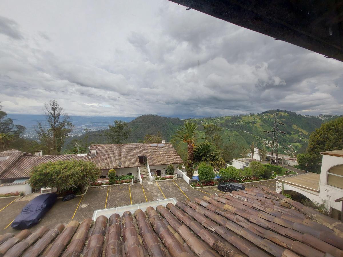 Duplex con Terraza en La González Suárez — imagen 6