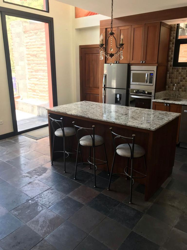 Hermoso Departamento de Lujo en Venta - Guápulo — imagen 10