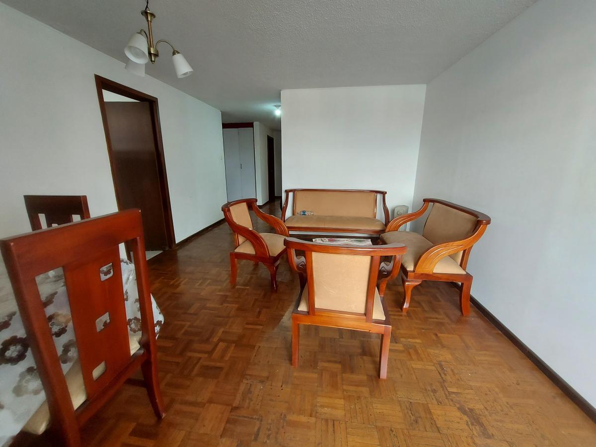 Departamento en La Floresta, con Amplia Terraza — imagen 7