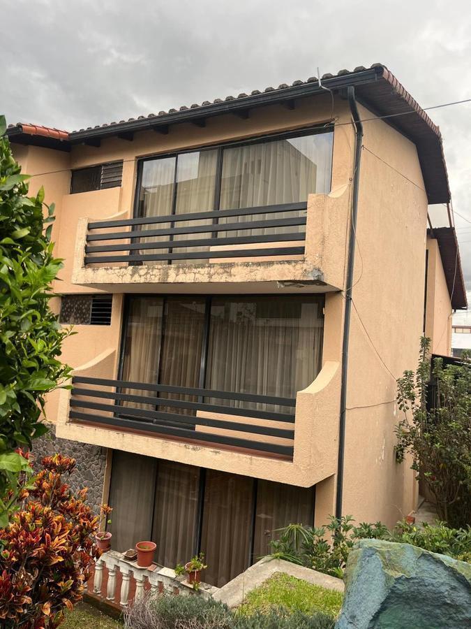 Venta de Casa Cumbayá Sector La Primavers 6 Habitaciones — imagen 7