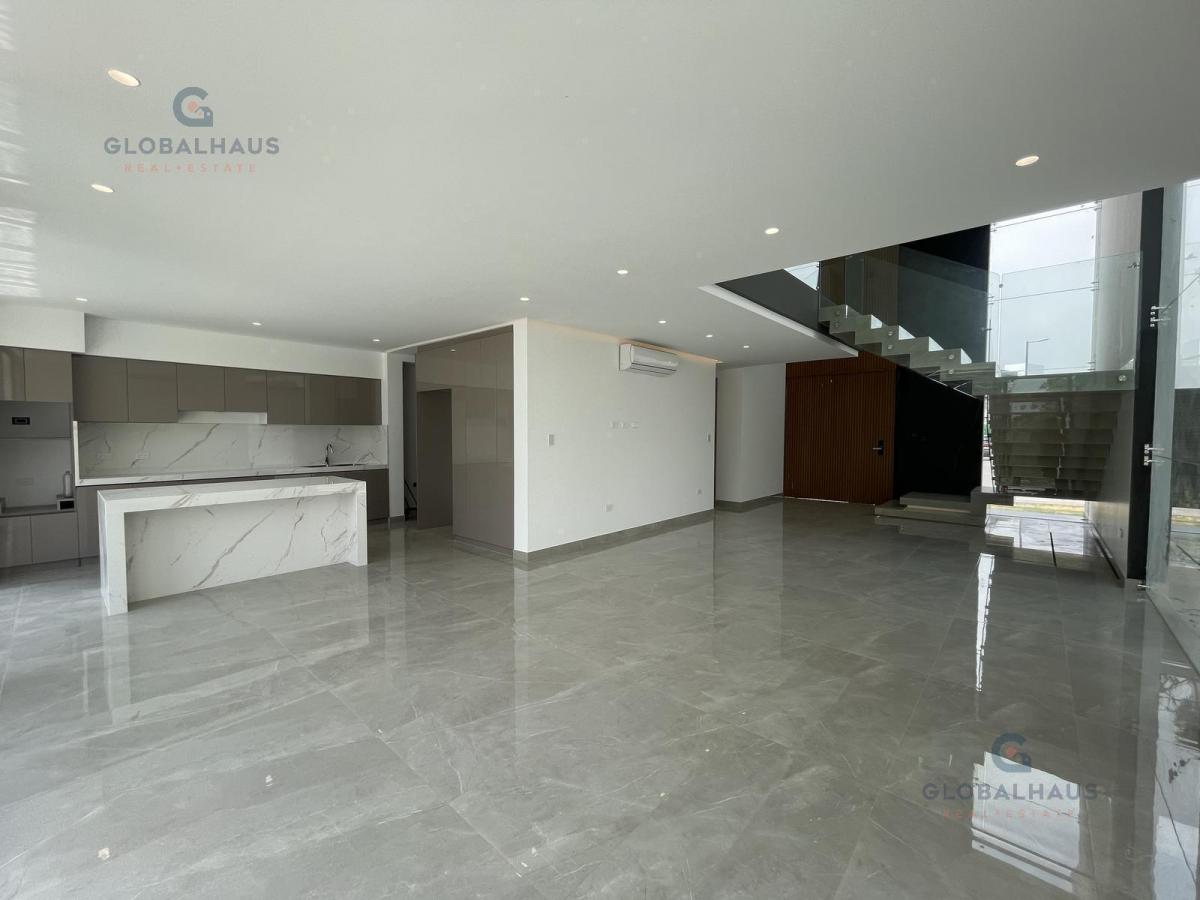 Venta de Casa en Isla Celeste - 4 Habitaciones, Piscina con Cascada. m. C. Guayas — imagen 9