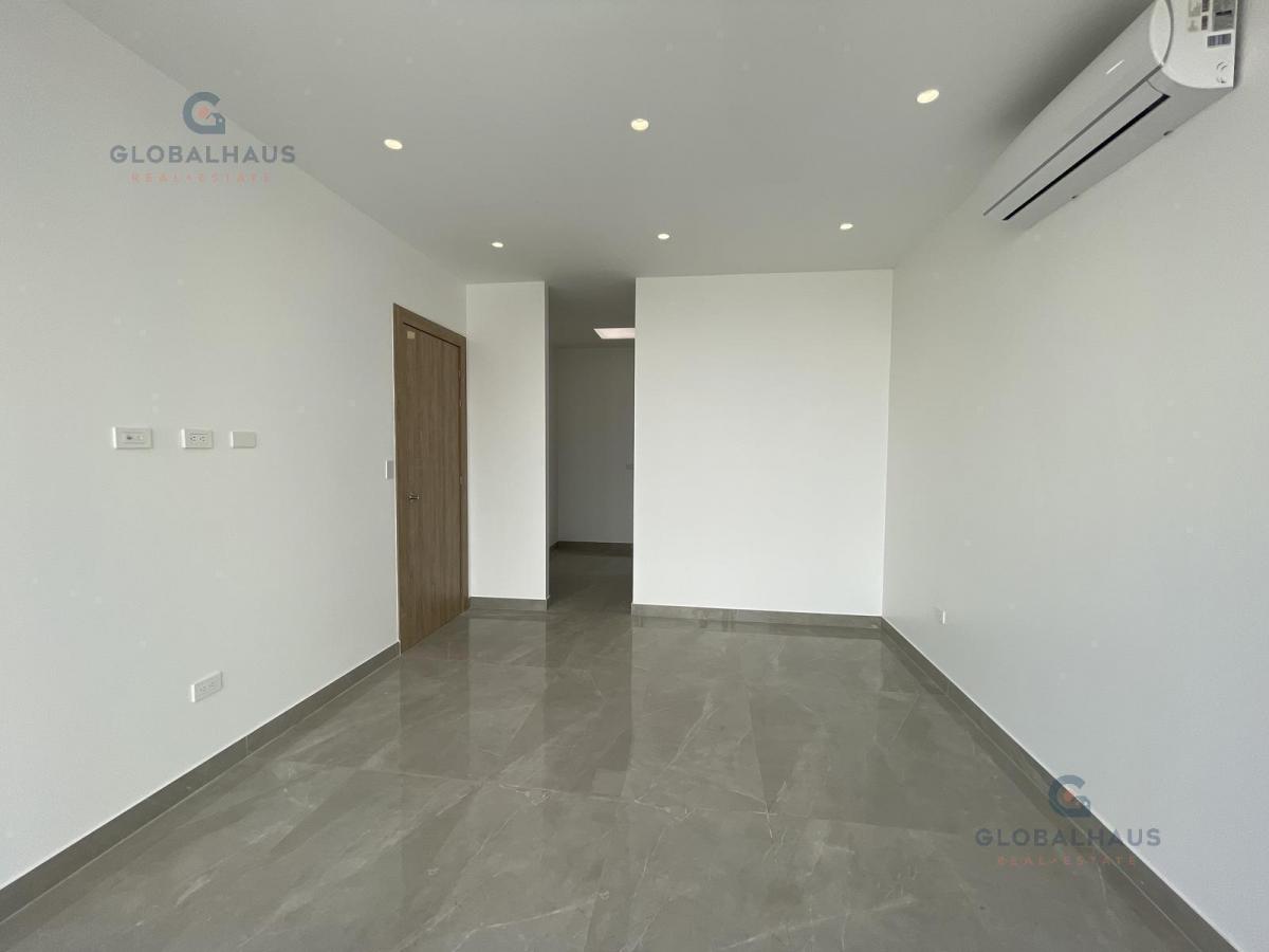 Venta de Casa en Isla Celeste - 4 Habitaciones, Piscina con Cascada. m. C. Guayas — imagen 4