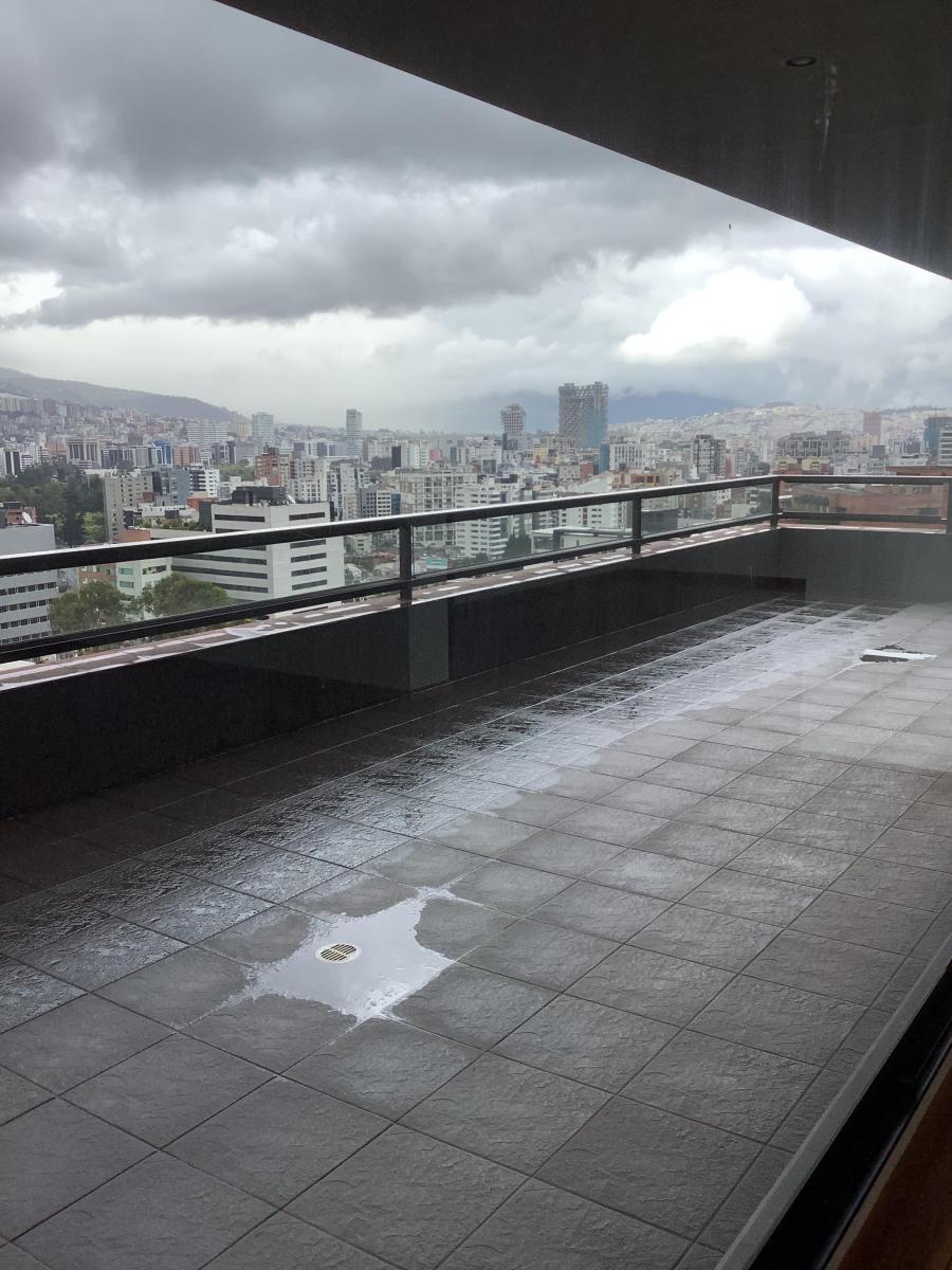 Departamento con Terraza Grande y Línea Blanca — imagen 9