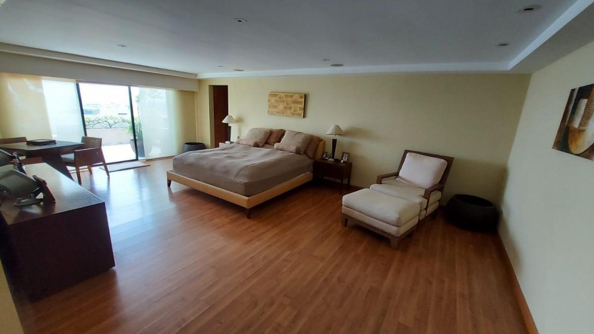 Hilton Colon, Alquilo/vendo Lujoso Departamento de Oportunidad 3 Dorm., Guayas — imagen 5