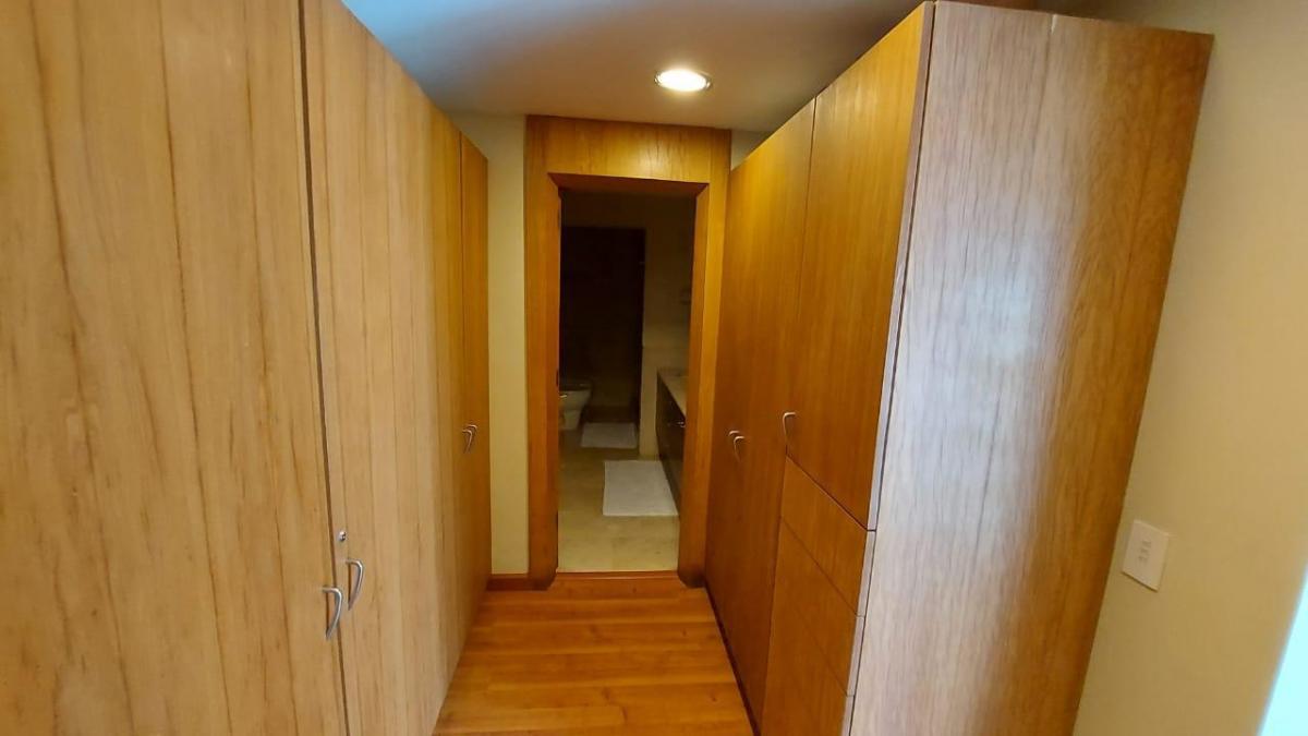 Hilton Colon, Alquilo/vendo Lujoso Departamento de Oportunidad 3 Dorm., Guayas — imagen 3