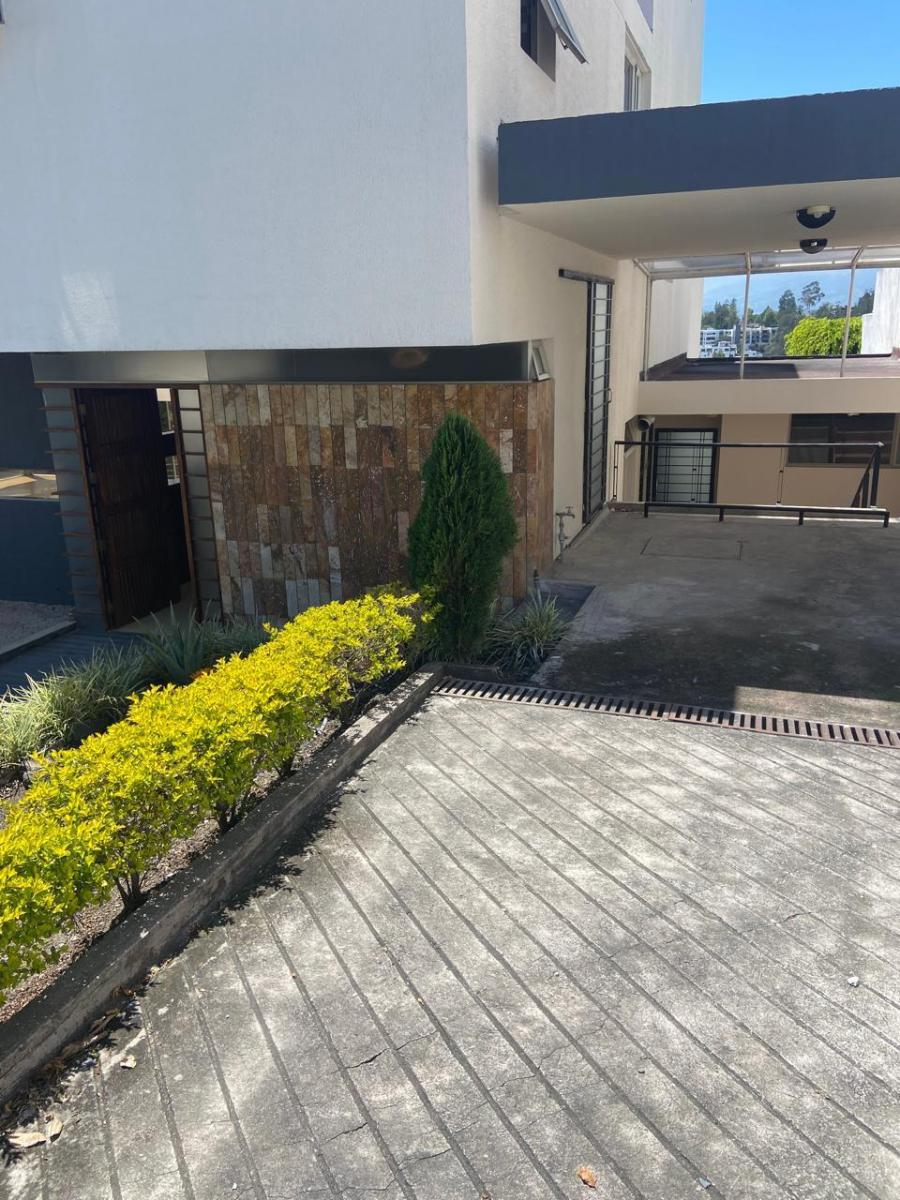 Casa Moderna de Lujo en Altos del Valle – Miravalle — imagen 5