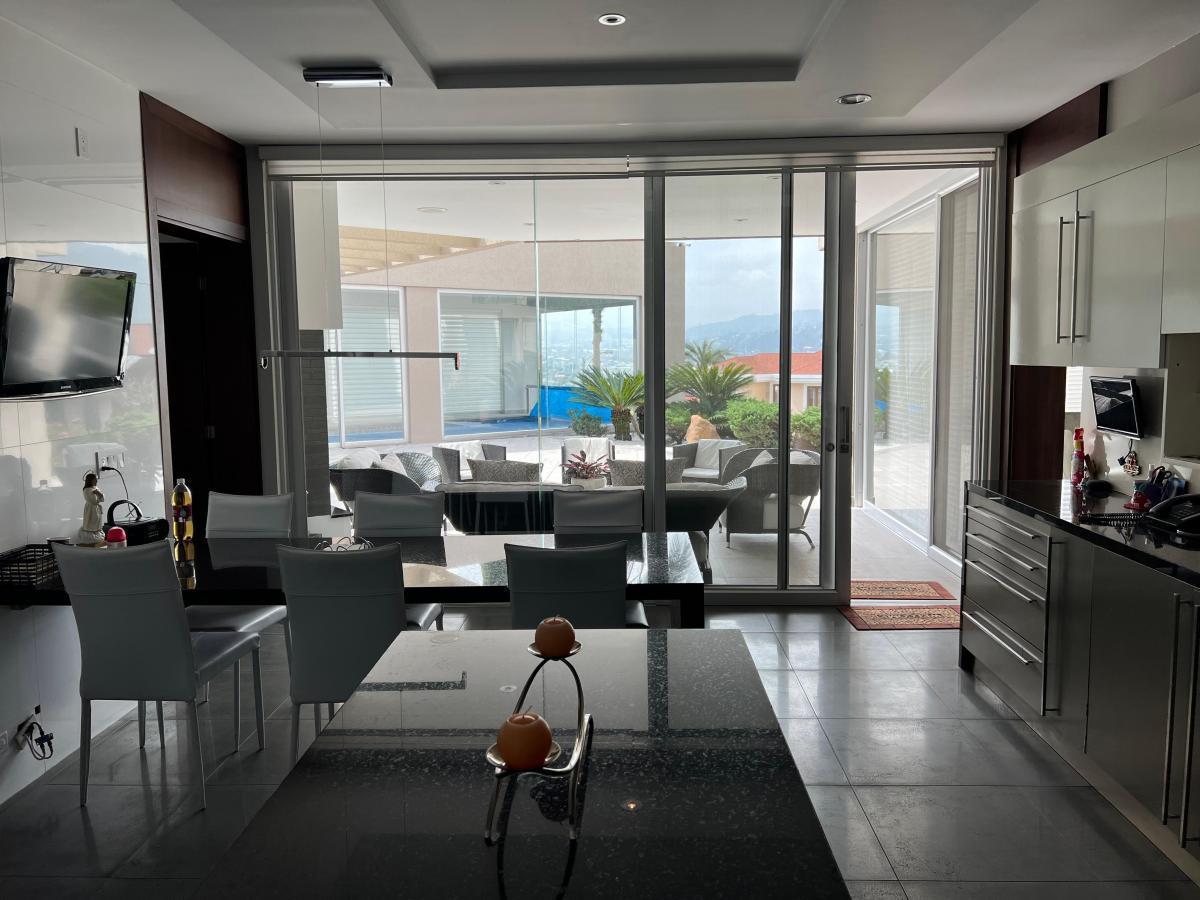 Cumbaya Casa de Venta en Urbanizacion Privada — imagen 3
