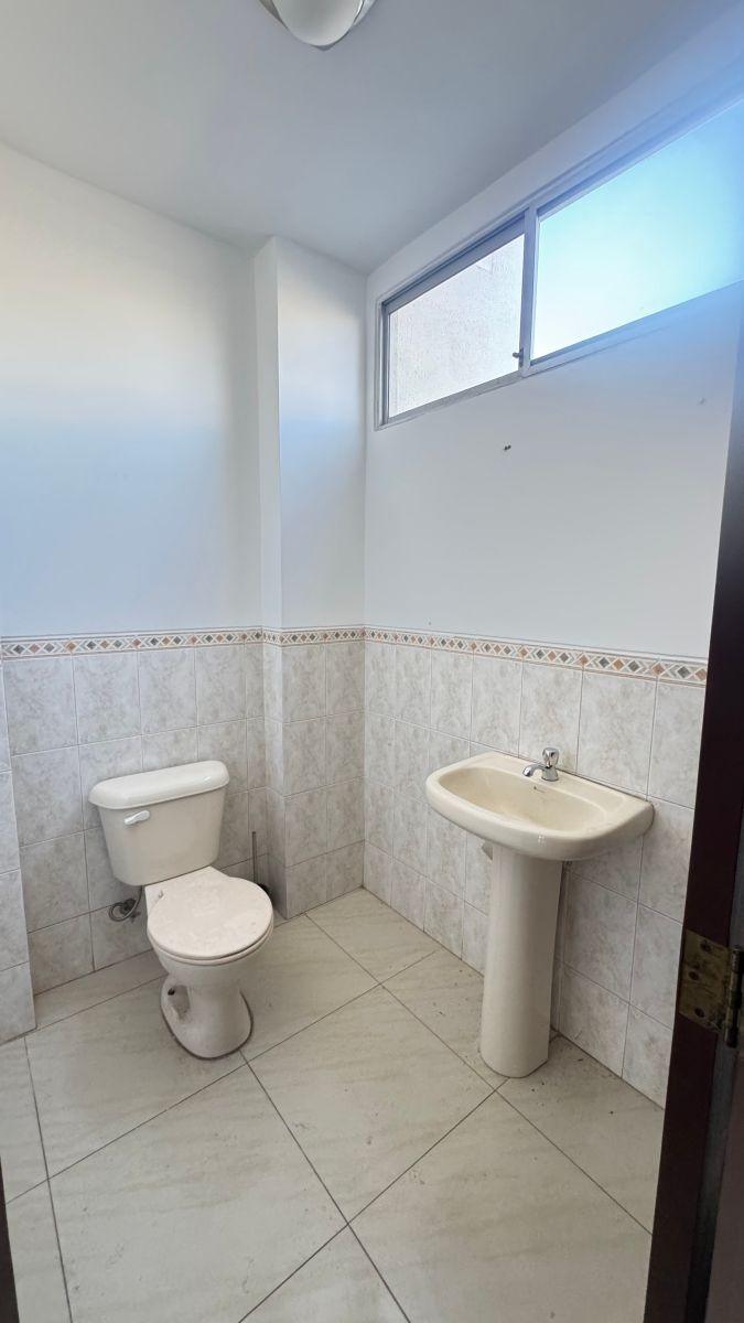 Vendo Casa en Belohorizonte Tres Dorm. Cada Uno con Su Baño Patio Enorme Más Suite, Guayas — imagen 5