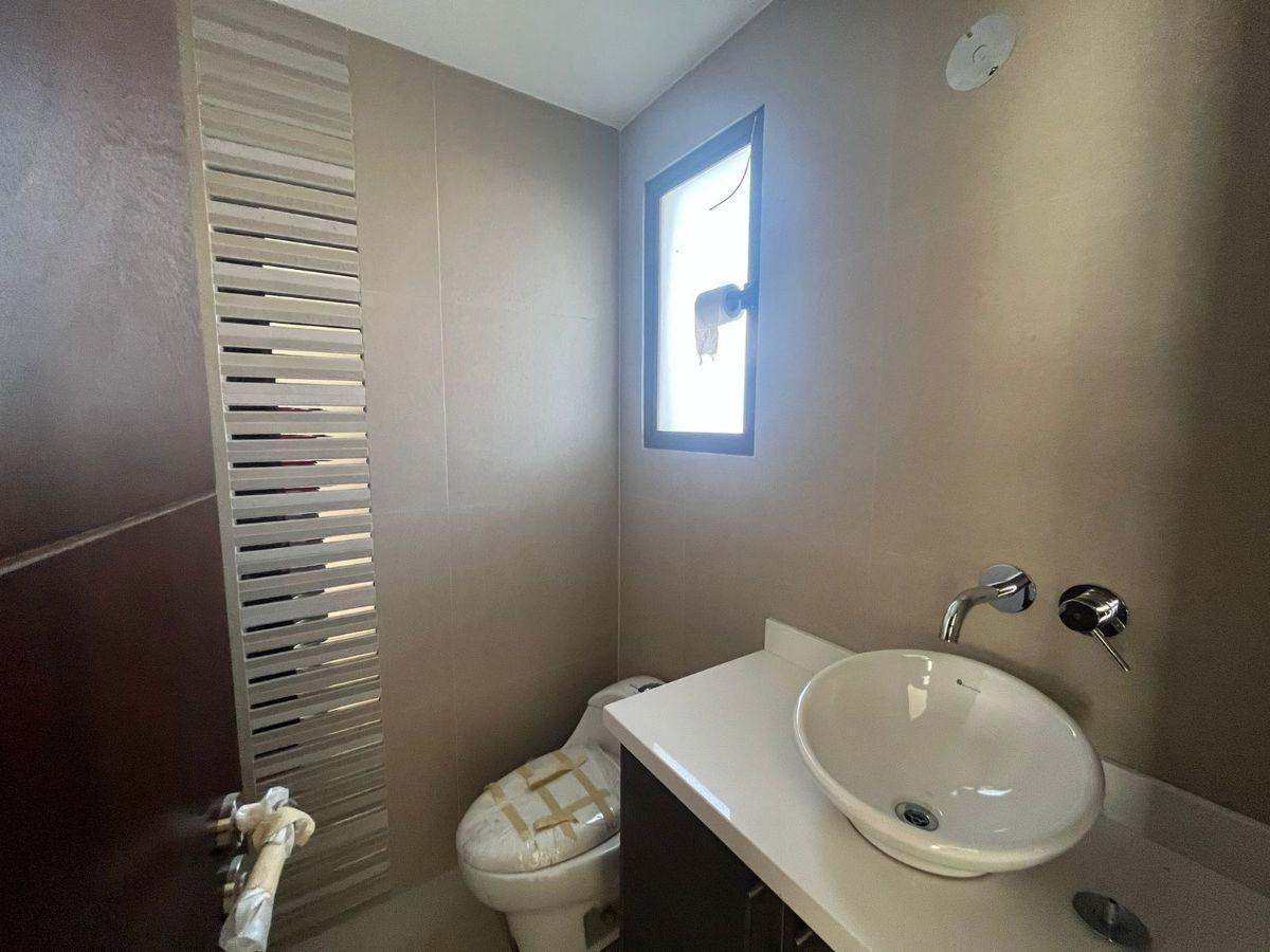 Casa de 250 m² con 3 Dorm. en Venta en Cumbayá — imagen 8