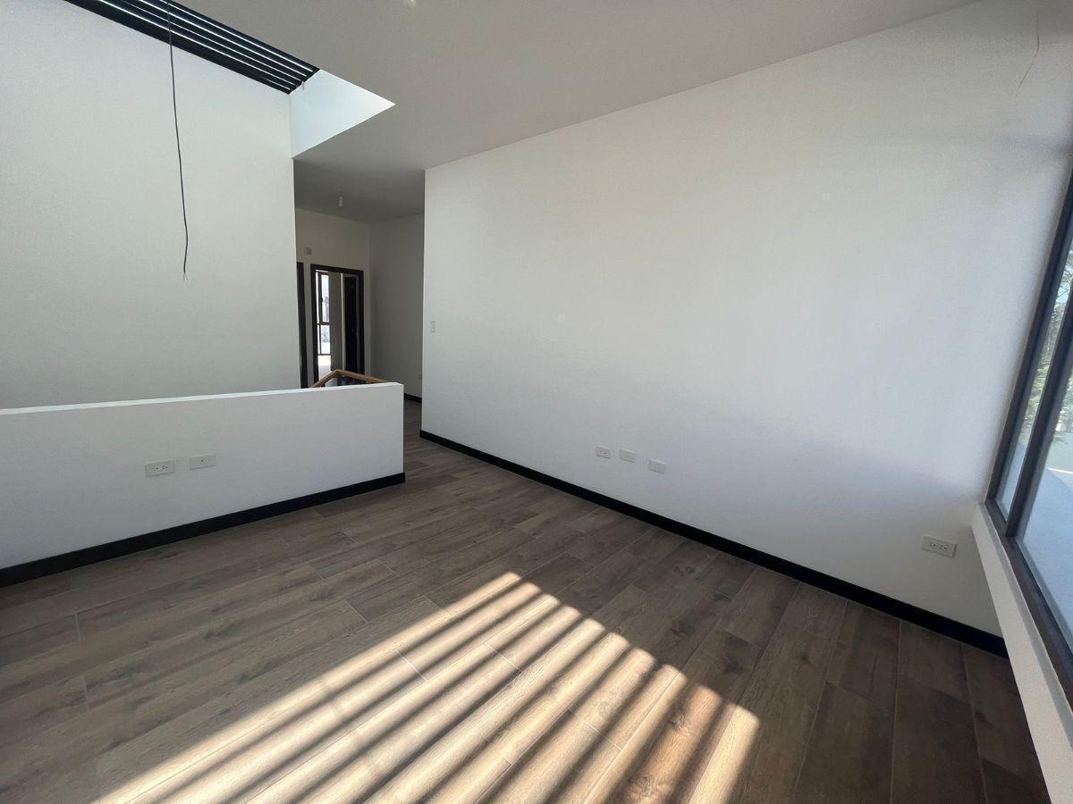 Casa de 250 m² con 3 Dorm. en Venta en Cumbayá — imagen 7