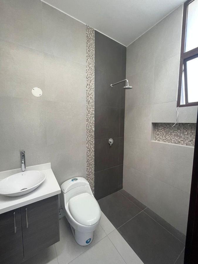 Casa de 250 m² con 3 Dorm. en Venta en Cumbayá — imagen 5