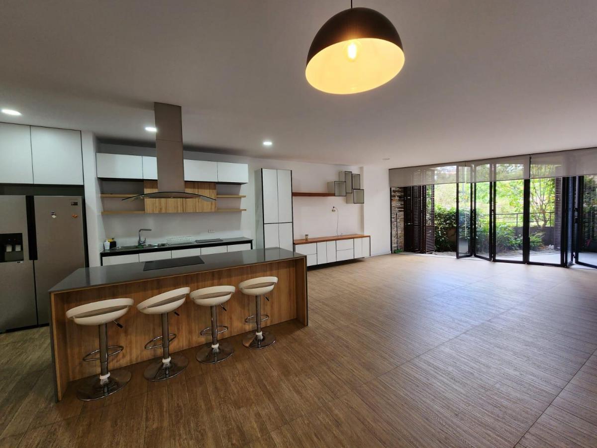 Vendo Espectacular Departamento de 3 Dorm. en Cumbayá — imagen 10