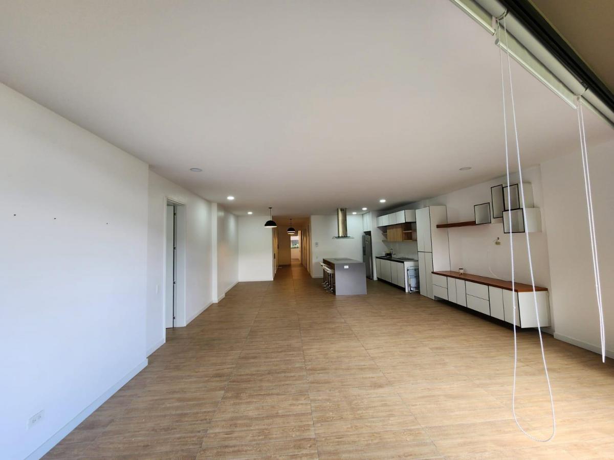 Vendo Espectacular Departamento de 3 Dorm. en Cumbayá — imagen 8