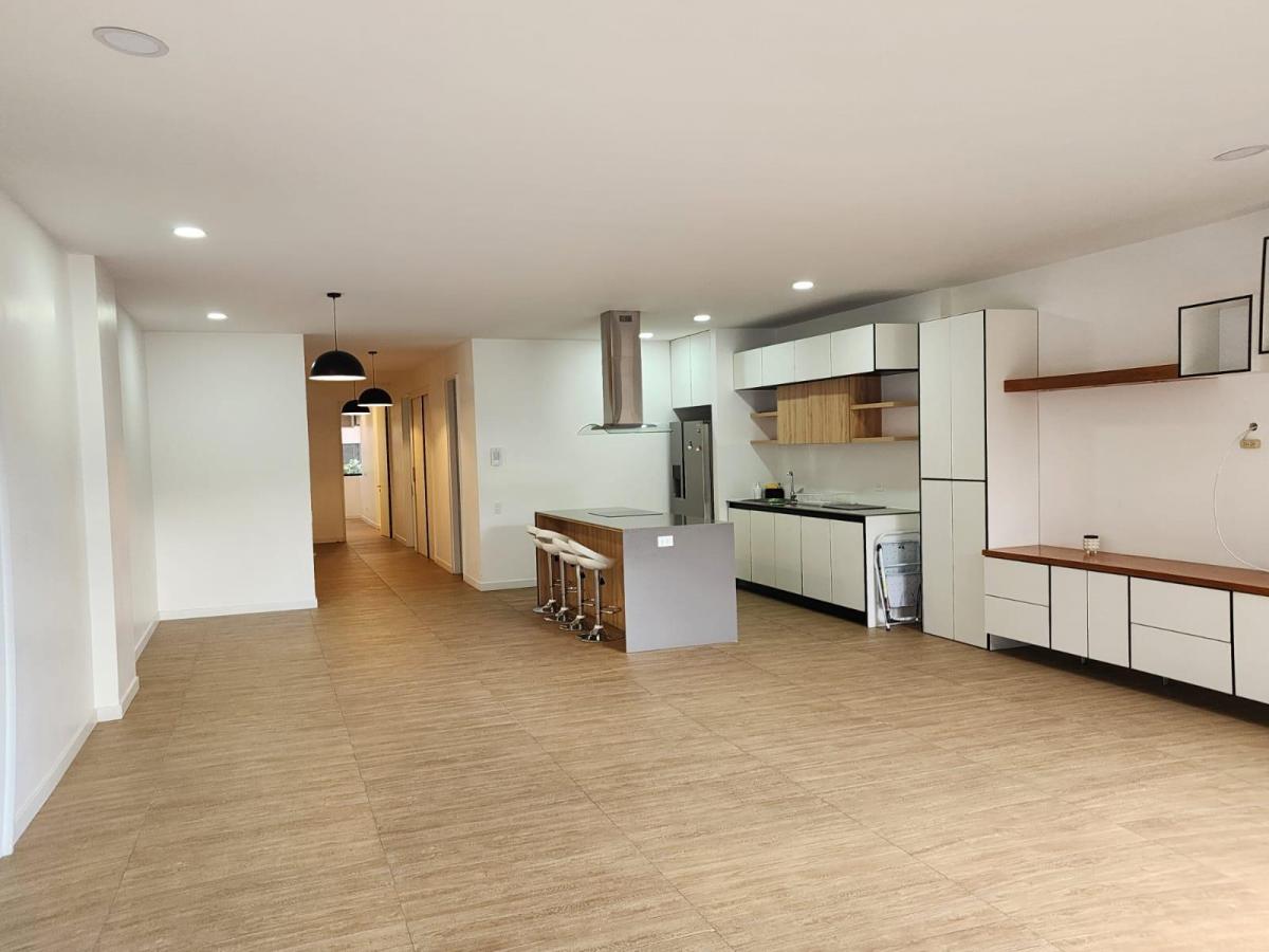 Vendo Espectacular Departamento de 3 Dorm. en Cumbayá — imagen 7