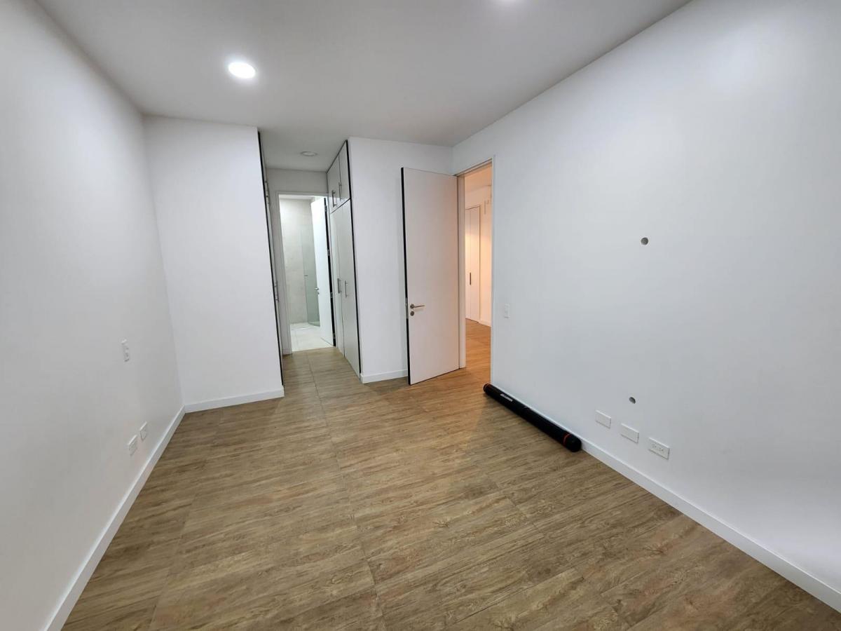 Vendo Espectacular Departamento de 3 Dorm. en Cumbayá — imagen 5