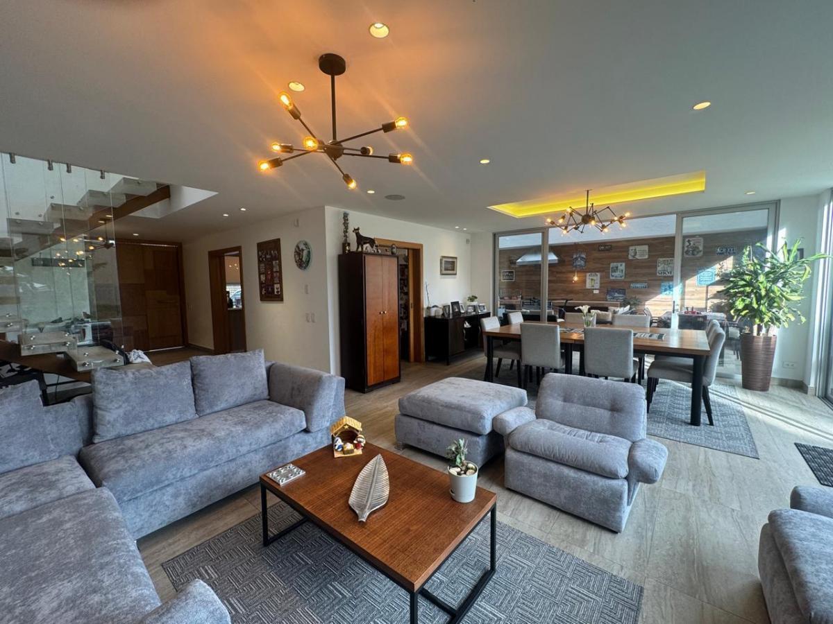 Casa Independiente en San Juan de Cumbaya de 220 m² con 3 Habitaciones y 100 m² de Jardin — imagen 10