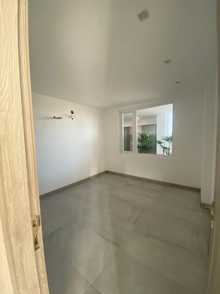 Departamento de Lujo! Primera Línea de Mar! Manta, Manabí — imagen 7