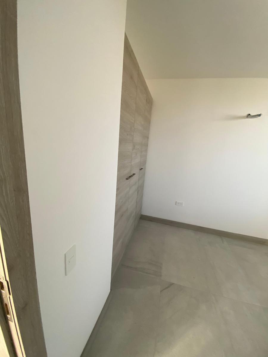 Departamento de Lujo! Primera Línea de Mar! Manta, Manabí — imagen 6