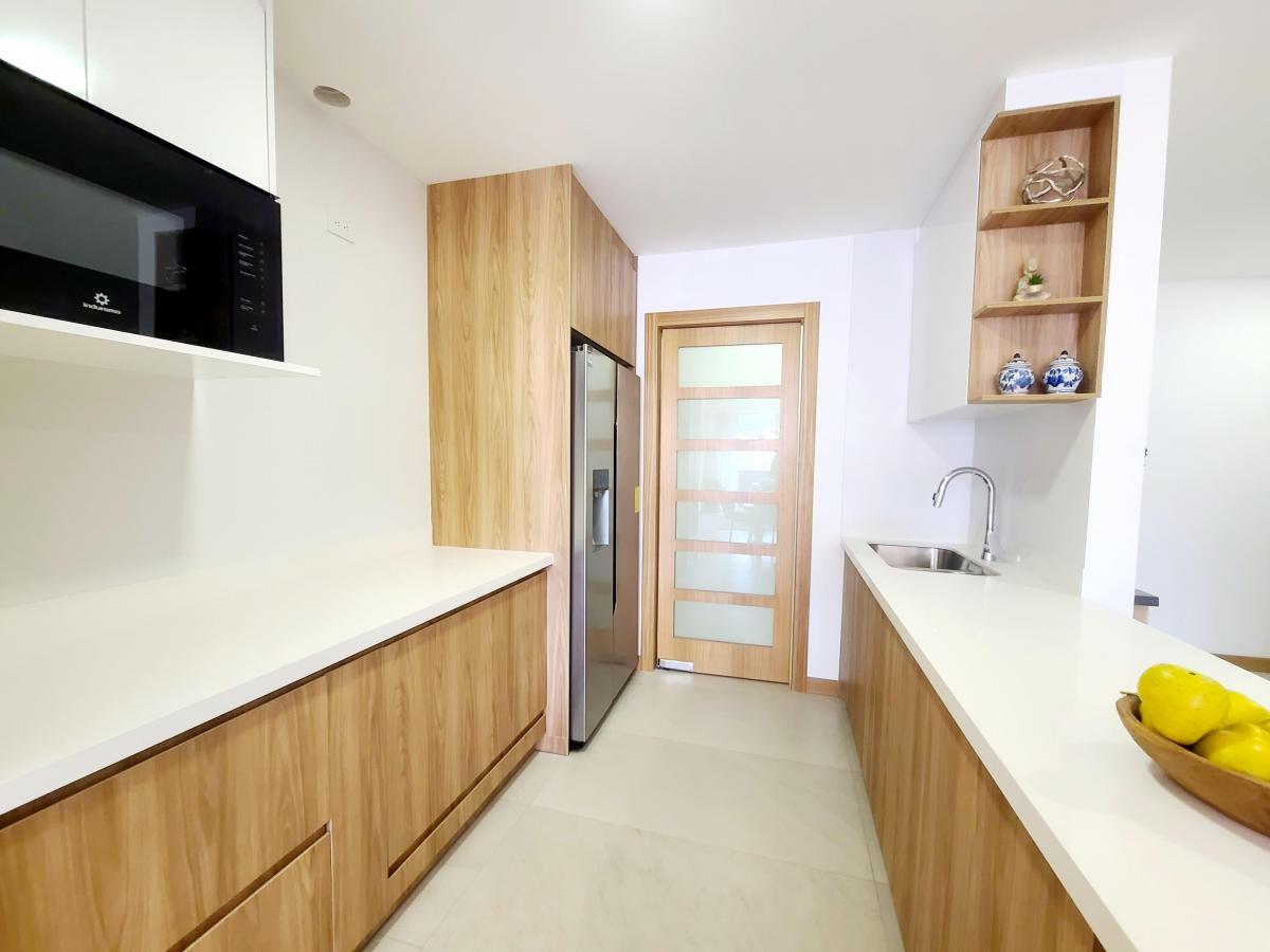 Departamento a La Venta a Estrenar 2 Dorm. Sector Av Doce de Octubre, Azuay — imagen 6