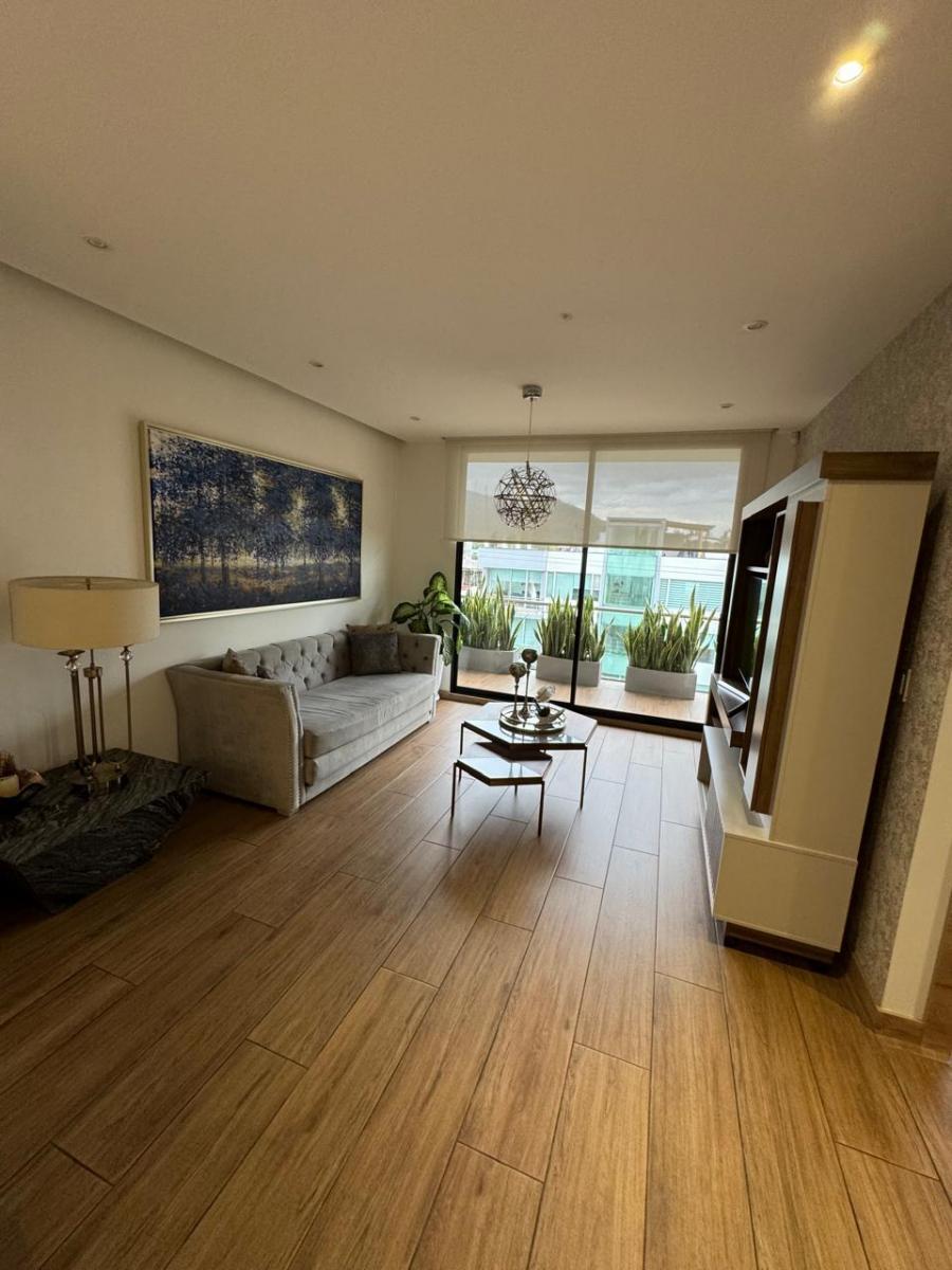 Vendo Lindo Penthouse en Cumbaya, 2 Dorm, con Terraza y Excelente Vista, Sector de La Primavera! — imagen 8