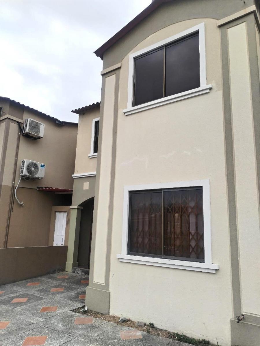 Venta de Espaciosa Casa en La Joya, Etapa Diamante, La Aurora, Guayas — imagen 10