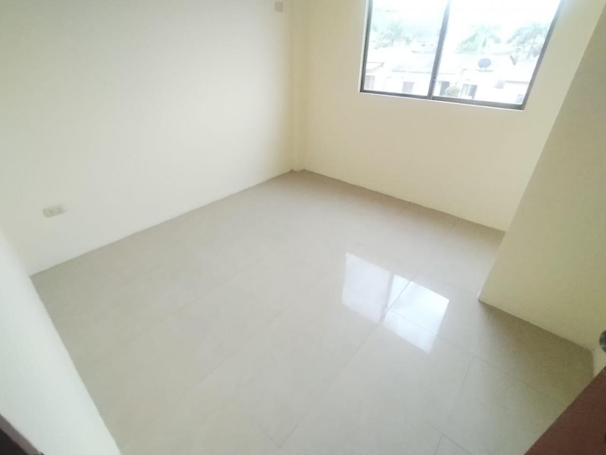 Venta de Espaciosa Casa en La Joya, Etapa Diamante, La Aurora, Guayas — imagen 4