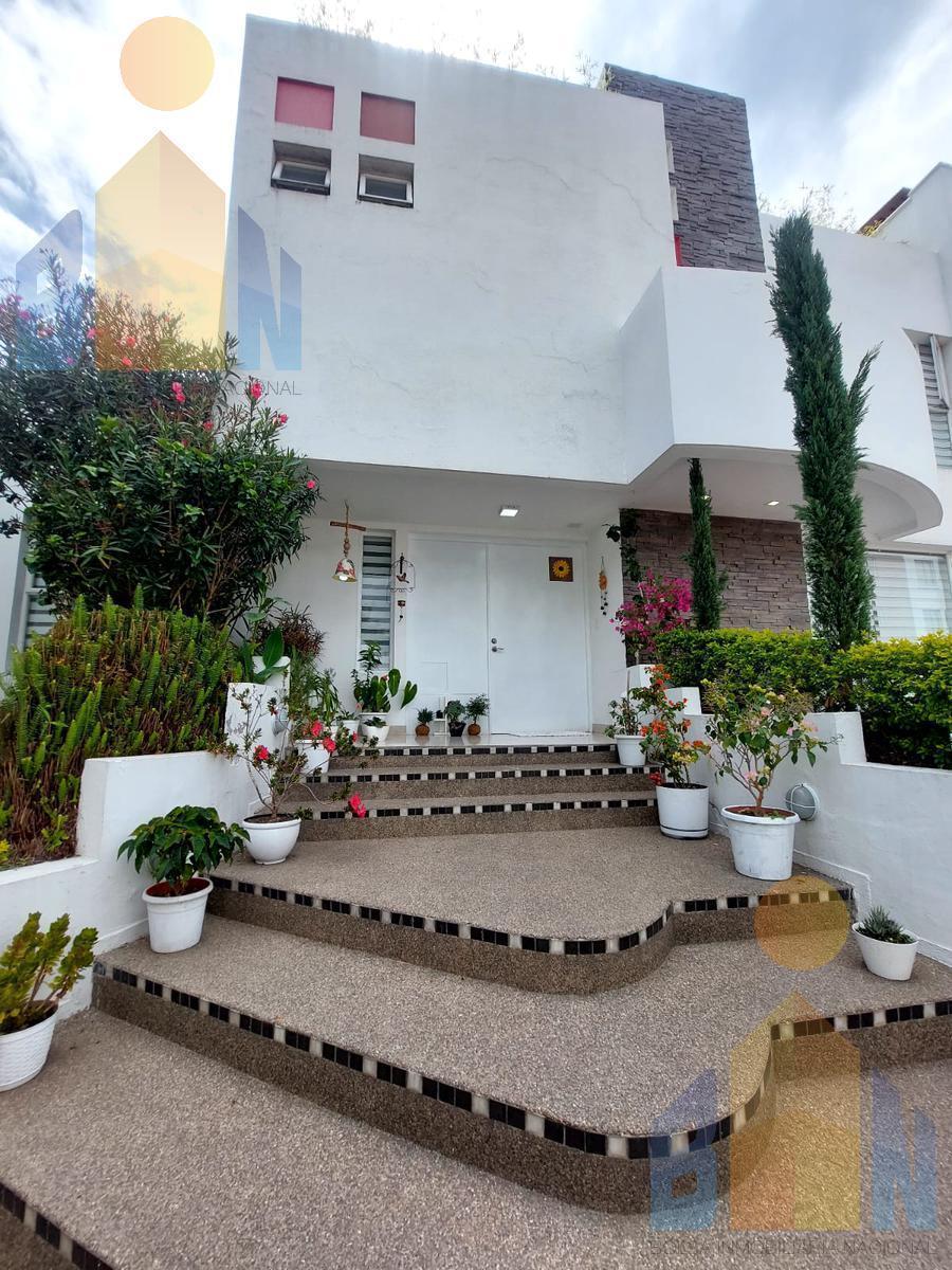 Vendo Casa en Urbanizacion 2 Departamentos Cumbaya Paseo San Francisco Usf — imagen 10
