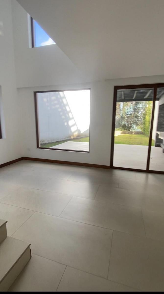 Departamento Tipo Casa. Doble Altura. Piscina, Gym, Sauna, Turco, Futbol. — imagen 7