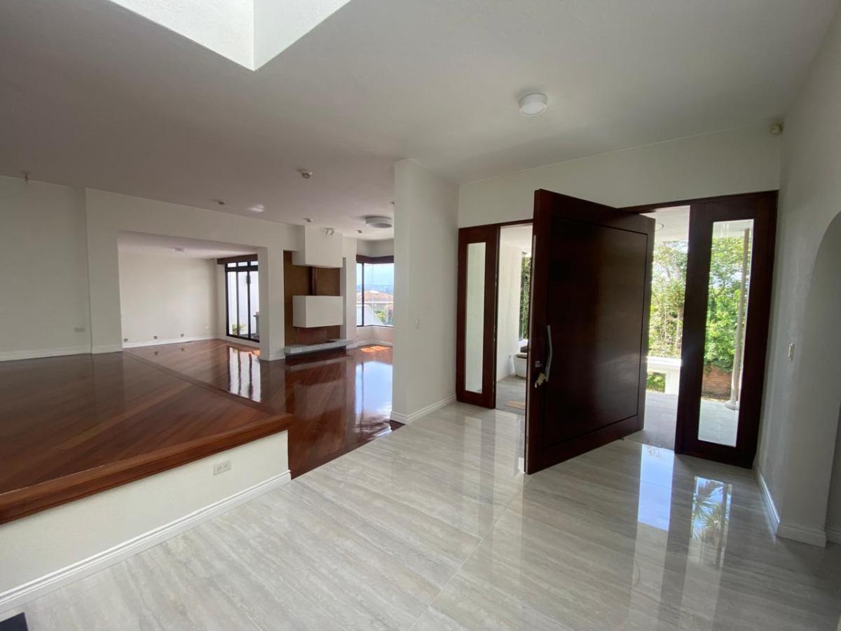 Venta Casa Sector Cumbayá Urb. Pillagua — imagen 10