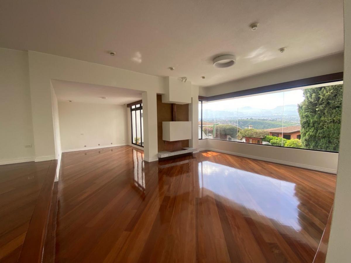 Venta Casa Sector Cumbayá Urb. Pillagua — imagen 9