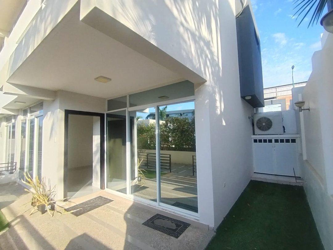 Casa de Venta en Manta Dentro de Urbanizacion, Manabí — imagen 10