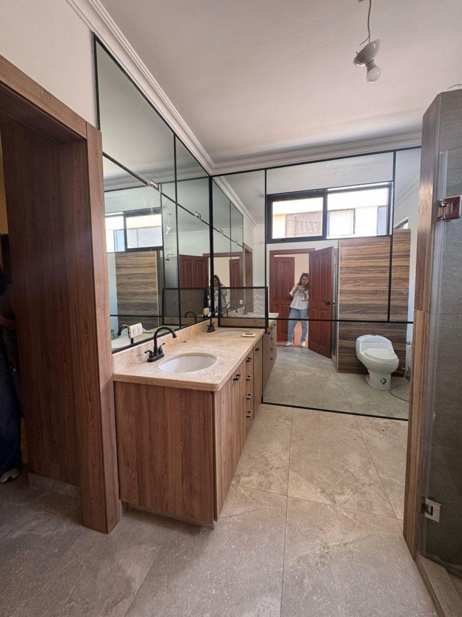 Samborondon Km 4 Torre del Sol Casa en Venta, Guayas — imagen 8