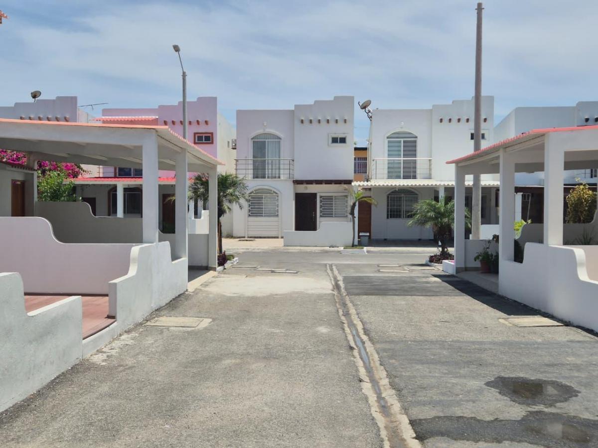Casa en Venta Semi Amoblada Playas Urbanizacion Altamar 2 Josgu, Guayas — imagen 8